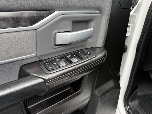 Used 2019 RAM 3500 Big Horn w/ Protection Group image 15