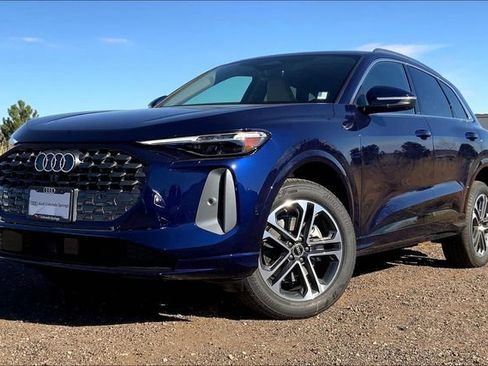 New 2025 Audi Q5 Premium Plus image 1