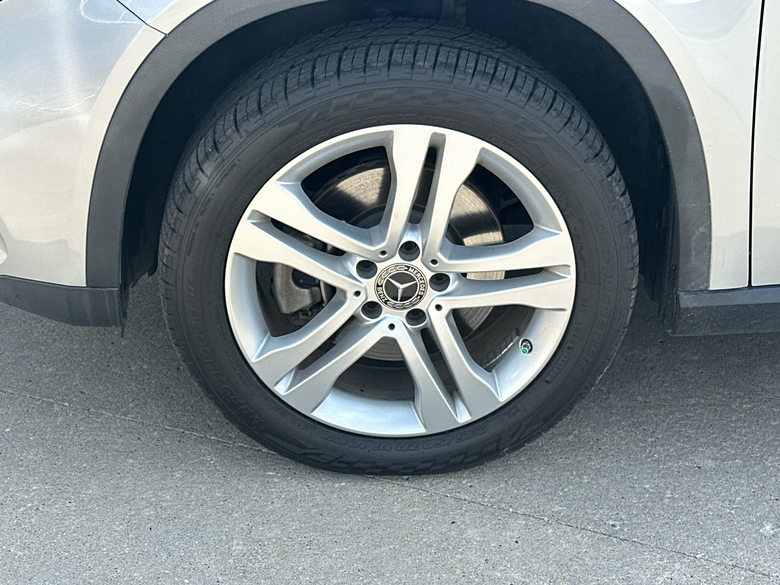 Used 2018 Mercedes-Benz GLA 250 4MATIC w/ Premium Package image 7