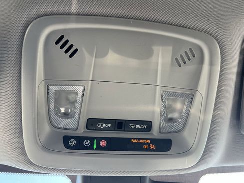 Used 2023 Chevrolet Malibu LT image 28