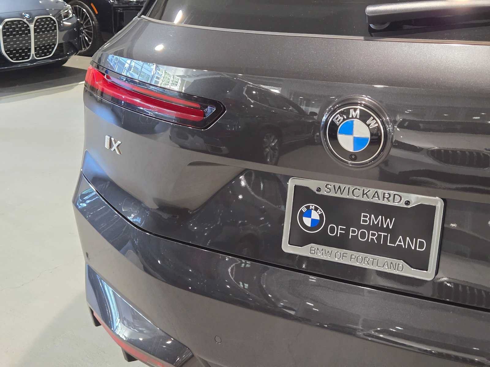 Used 2026 BMW iX xDrive45 w/ Executive Package AWD/4WD image 14