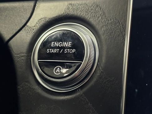 Used 2024 Mercedes-Benz E 350 4MATIC Sedan image 40