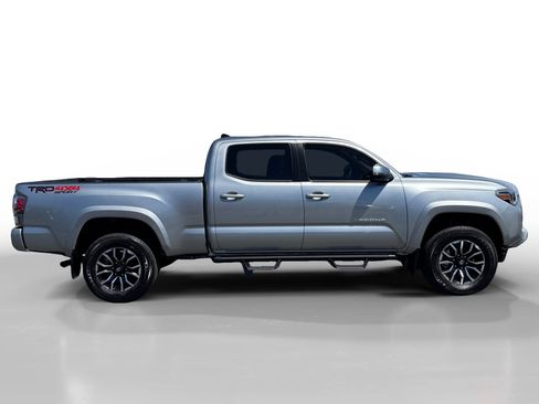 Used 2023 Toyota Tacoma TRD Sport w/ TRD Premium Sport Package AWD/4WD image 6