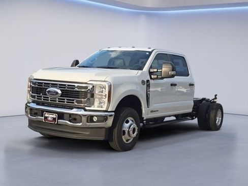 New 2026 Ford F350 XL w/ XL Chrome Package image 6