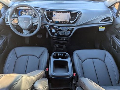 New 2026 Chrysler Pacifica Select w/ S Appearance Package image 25