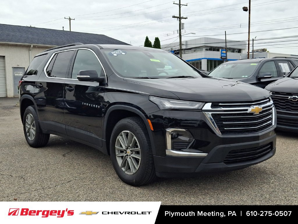 Certified 2023 Chevrolet Traverse LT w/ LPO, Cargo Package FWD image 2
