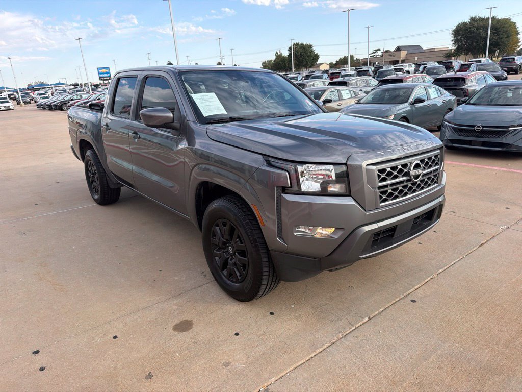 Used 2022 Nissan Frontier SV RWD image 7
