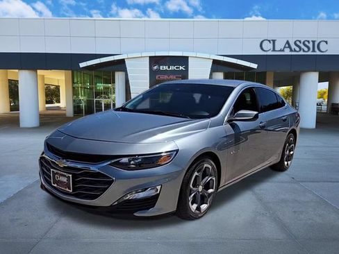 Used 2024 Chevrolet Malibu LT FWD image 3