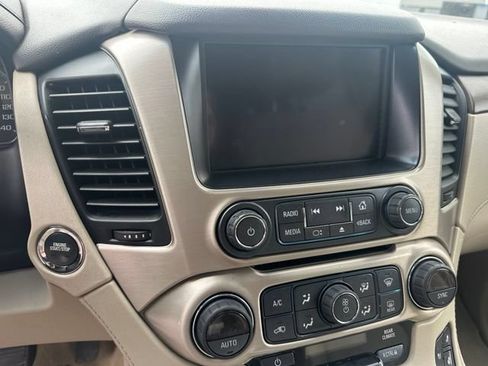 Used 2018 GMC Yukon XL Denali w/ Denali Ultimate Package AWD/4WD image 9