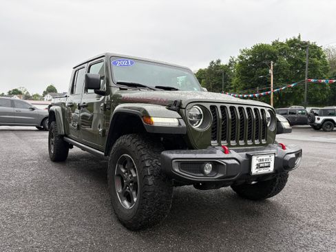 Used 2021 Jeep Gladiator Rubicon AWD/4WD image 5