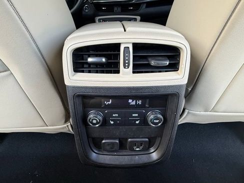 Used 2020 Buick Envision Essence w/ Experience Buick Package FWD image 19