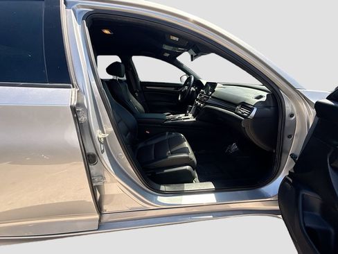 Used 2019 Honda Accord Sport image 25