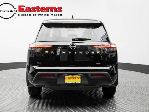 Used 2025 Nissan Pathfinder S image 8
