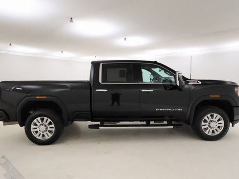 Used 2023 GMC Sierra 2500 Denali w/ Denali Ultimate Package image 2