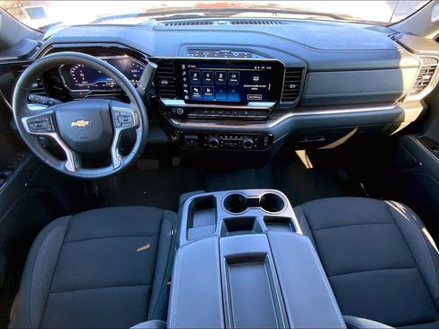 Used 2024 Chevrolet Silverado 1500 LT w/ Z71 Off-Road Package image 14