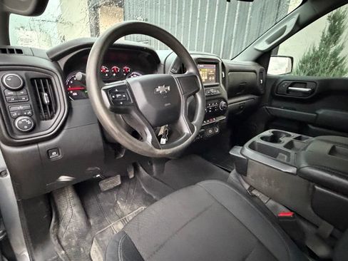 Used 2019 Chevrolet Silverado 1500 Custom Trail Boss w/ Custom Convenience Package AWD/4WD image 7