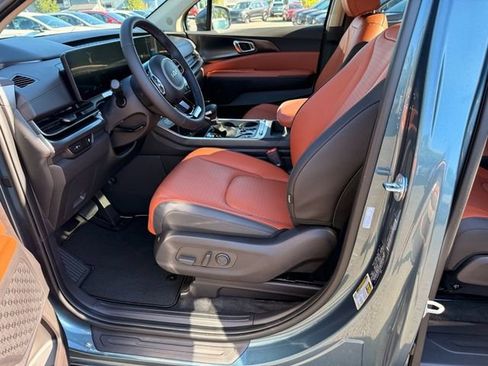 New 2026 Kia Carnival SX Prestige FWD image 7