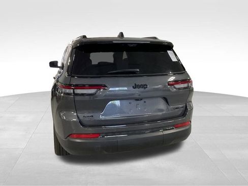 Used 2025 Jeep Grand Cherokee L Limited w/ Luxury Tech Group II image 7