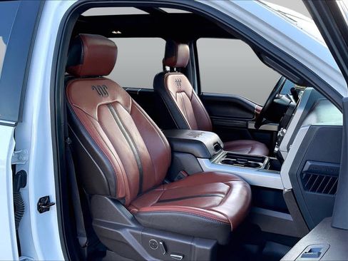 Used 2022 Ford F250 King Ranch w/ King Ranch Ultimate Package AWD/4WD image 9
