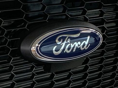 Used 2024 Ford Transit 350 XLT image 12