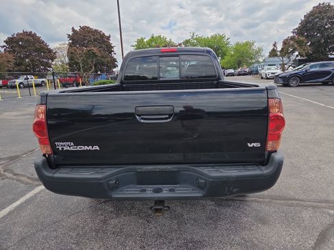 Used 2015 Toyota Tacoma 4x4 Access Cab V6 image 7
