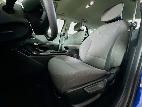 Used 2025 Kia K4 FWD image 13