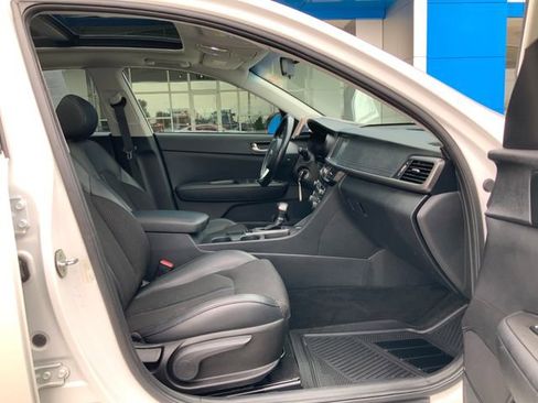 Used 2018 Kia Optima S w/ Panoramic Sunroof Package FWD image 16