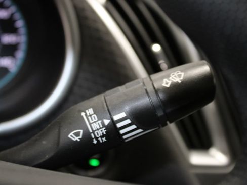 Used 2025 Chevrolet Malibu LT image 33