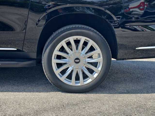Used 2025 Cadillac Escalade ESV Luxury RWD image 31