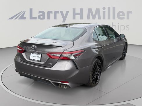 Used 2024 Toyota Camry XSE FWD image 5