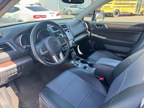 Used 2015 Subaru Outback 2.5i Limited AWD/4WD image 5