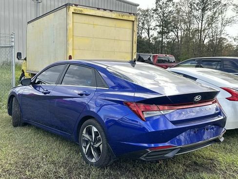 Used 2023 Hyundai Elantra Limited image 5