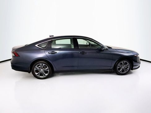 Used 2023 Honda Accord EX image 4