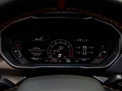 Used 2024 Lamborghini Urus Performante AWD/4WD image 53