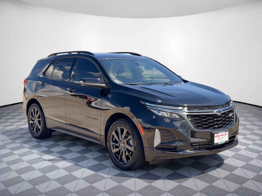 Used 2023 Chevrolet Equinox RS FWD image 7