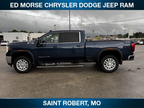 Used 2022 GMC Sierra 3500 SLE w/ SLE Value Package AWD/4WD image 8