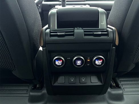 Used 2024 Land Rover Defender 130 X image 19