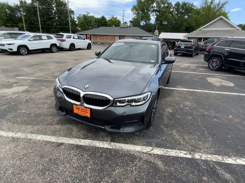 Used 2020 BMW 330i xDrive Sedan w/ Premium Package AWD/4WD image 4