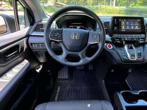 Used 2024 Honda Odyssey EX image 8