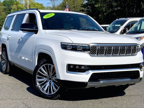 Certified 2025 Jeep Grand Wagoneer 4WD image 2