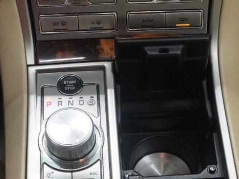 Used 2009 Jaguar XF Luxury image 15