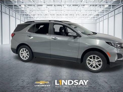 Used 2023 Chevrolet Equinox LT AWD/4WD image 3