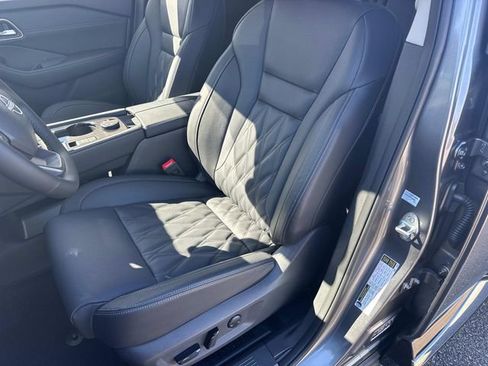 New 2026 Nissan Rogue Platinum w/ Platinum Premium Package AWD/4WD image 25