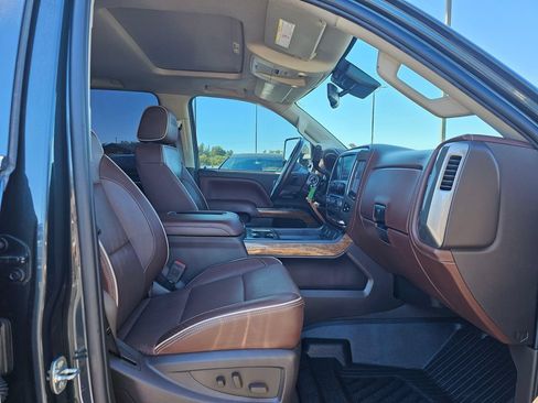 Used 2019 Chevrolet Silverado 2500 High Country AWD/4WD image 10