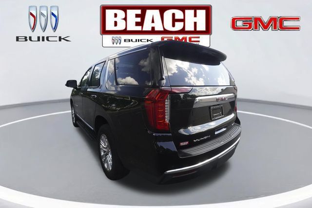 Used 2023 GMC Yukon SLT w/ SLT Premium Package AWD/4WD image 3