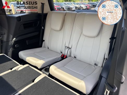Used 2022 Mercedes-Benz GLB 250 4MATIC w/ Premium Package Lite image 33