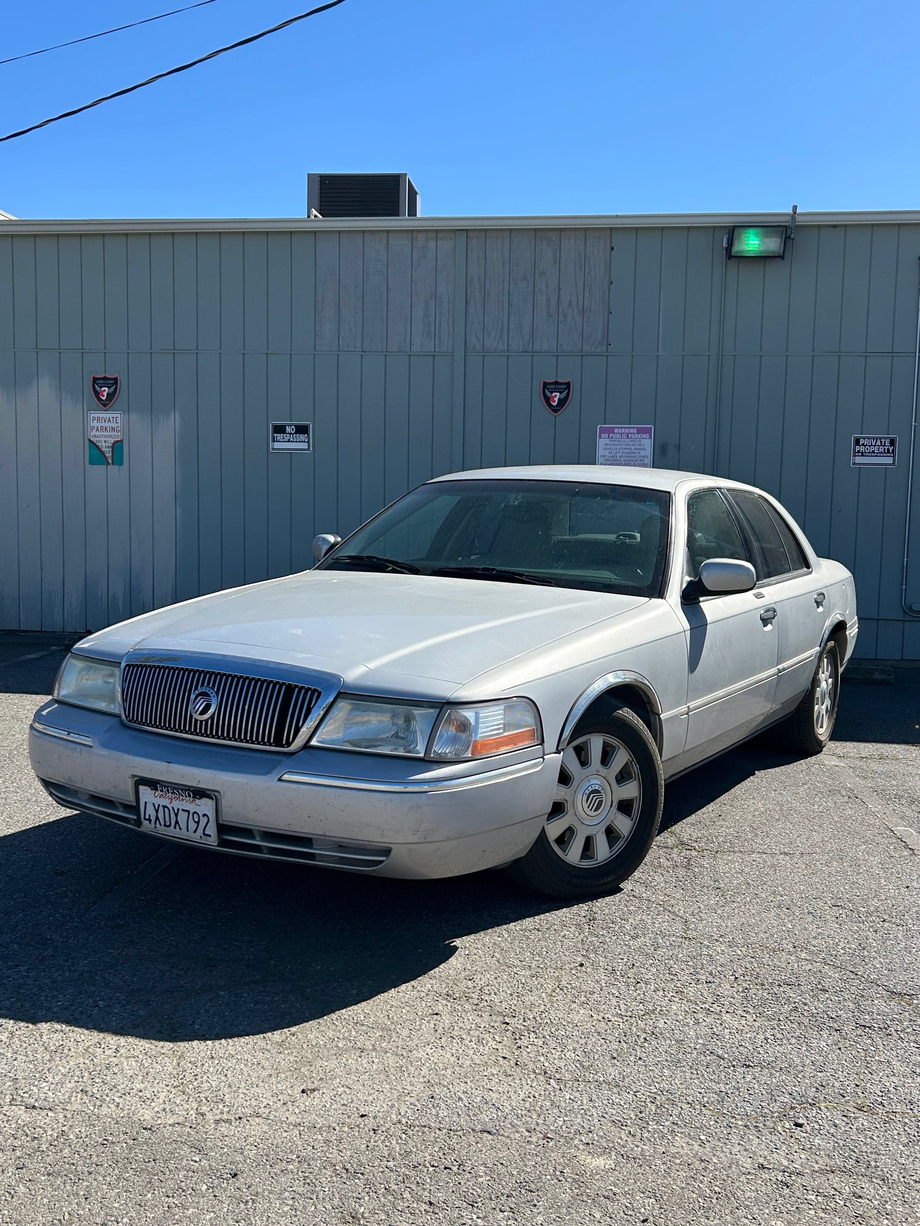 Used 2003 Mercury Grand Marquis LS RWD image 1