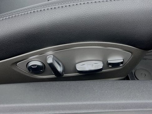 Certified 2025 Porsche 718 Cayman S image 32