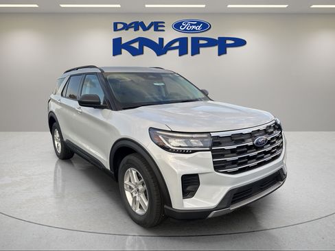 Used 2026 Ford Explorer Active AWD/4WD image 9