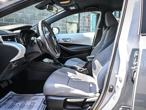 Used 2022 Toyota Corolla SE w/ Carpet Mat Package (TMS) image 8